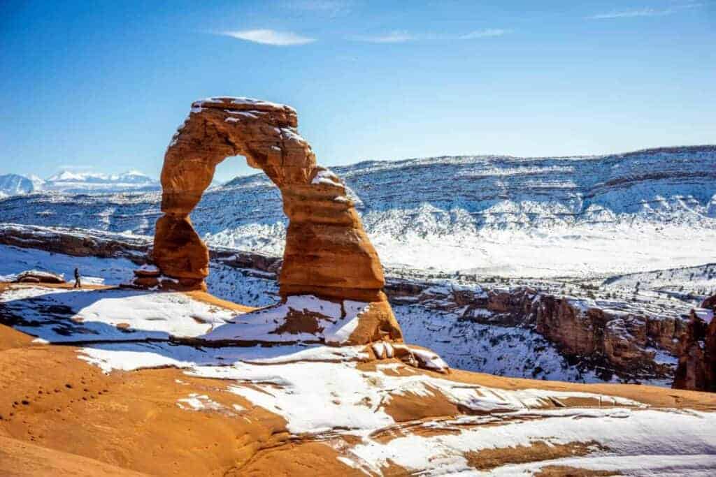 delicate arch winter