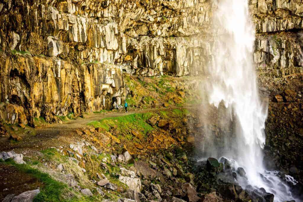 A Van Life Guide To Finding Public Showers