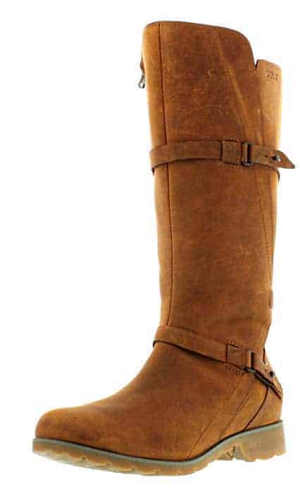 BEST TRAVEL BOOT FOR WINTER
