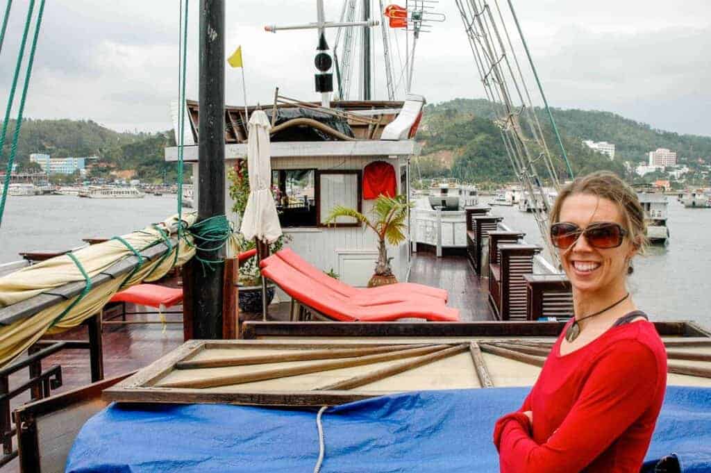 SHARED HA LONG BAY CRUISE
