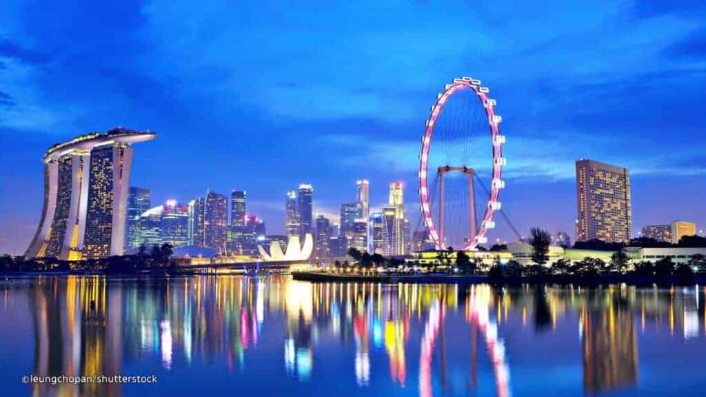 SINGAPORE AIRLINES
