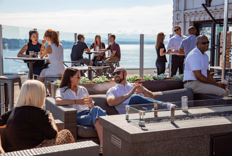 smith tower rooftop bar
