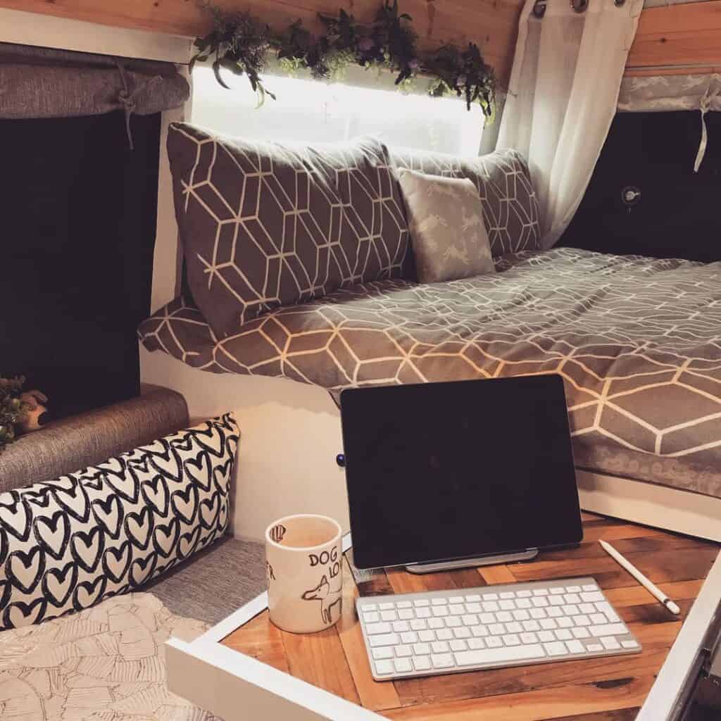 office ideas for campervan storiage