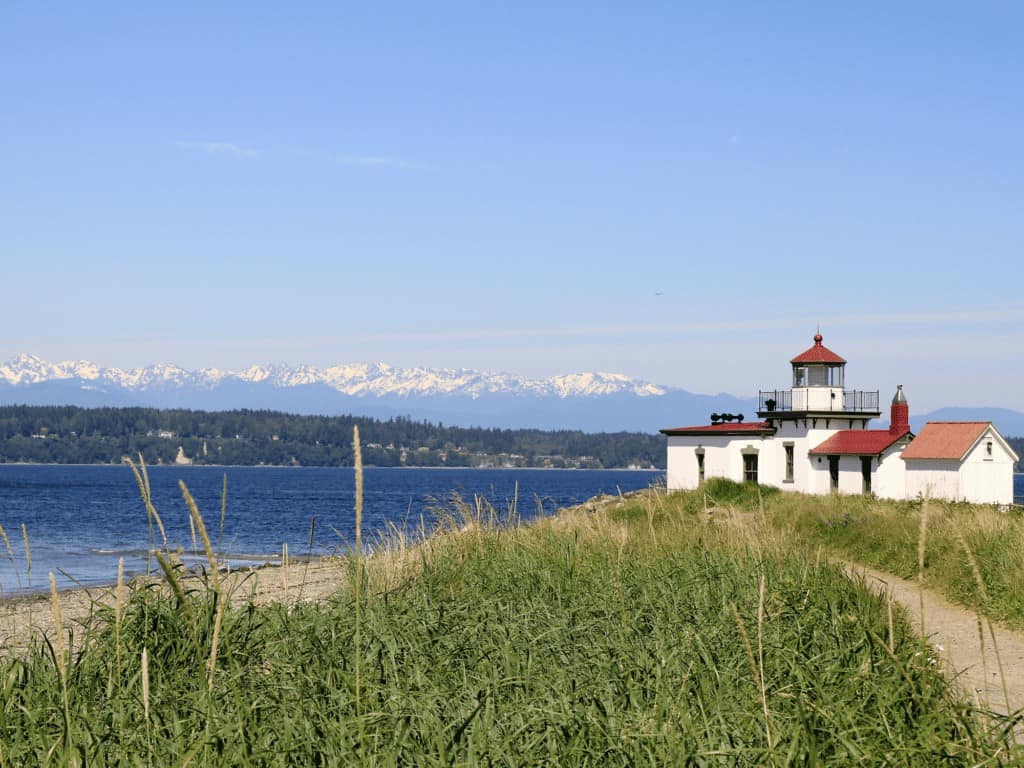 discovery park and daybreak star indian culture center