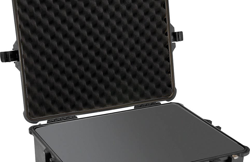 starlink pelican 1600 case