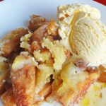 Crockpot Apple Cobbler