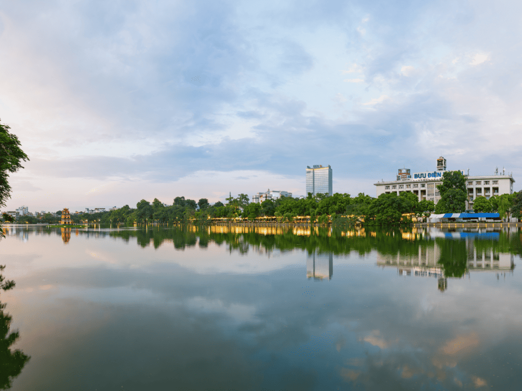 Hoan Kiem Lake
