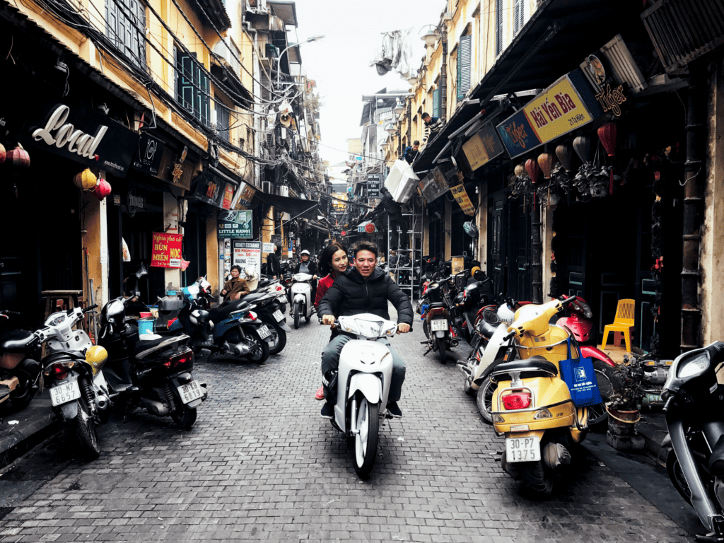 Ta Hien Street (Beer Street)